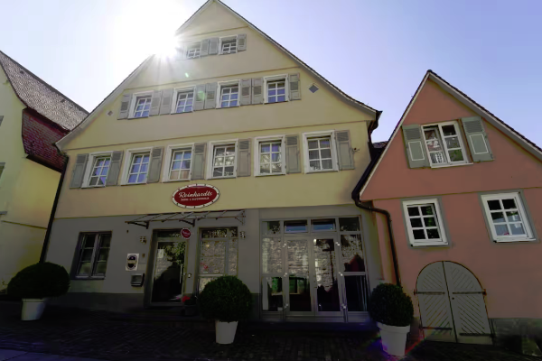 Bild 1 von Reinhardts Hotel & Automobilia